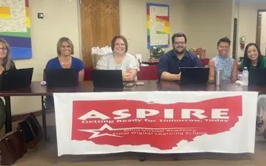 أعضاء فريق أسباير