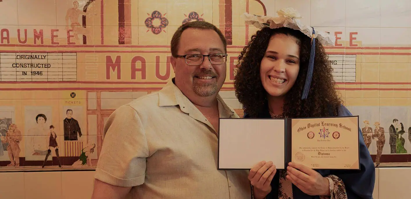 طالب حاصل على دبلوم